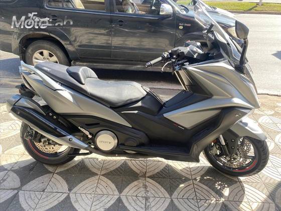 KYMCO AK 550i 