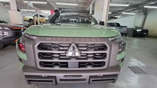 MITSUBISHI-TRITON-2025