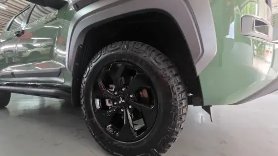 MITSUBISHI-TRITON-2025