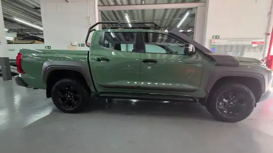 MITSUBISHI-TRITON-2025