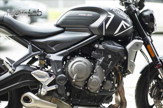 TRIUMPH-TRIDENT 660-2022