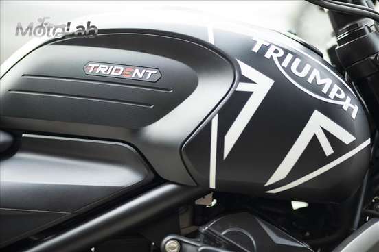TRIUMPH-TRIDENT 660-2022