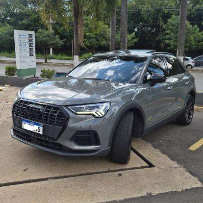 AUDI-Q3-2020