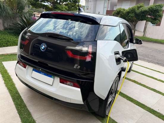 BMW-i3-2014