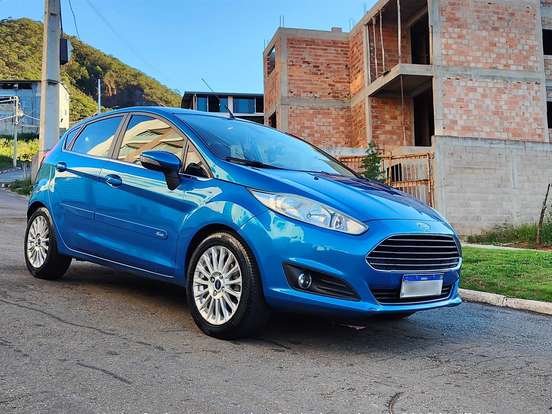 FORD-FIESTA-1.6 TITANIUM HATCH 16V FLEX 4P POWERSHIFT FORD-FIESTA-2014