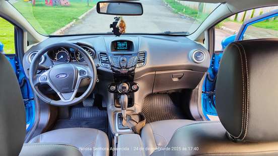 FORD-FIESTA-2014