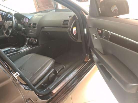MERCEDES-BENZ-C 180-2011