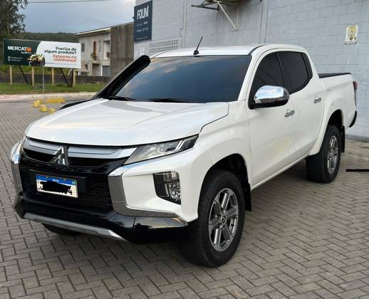 MITSUBISHI L200 TRITON 2.4 16V TURBO DIESEL SPORT HPE CD 4P 4X4 AUTOMÁTICO