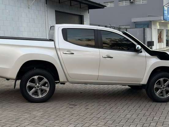 MITSUBISHI-L200 TRITON-2.4 16V TURBO DIESEL SPORT HPE CD 4P 4X4 AUTOMÁTICO MITSUBISHI-L200 TRITON-2021