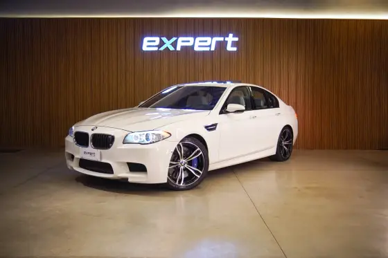 BMW M5 4.4 V8 32V GASOLINA 4P AUTOMÁTICO BMW M5 4.4 V8 32V GASOLINA 4P AUTOMÁTICO