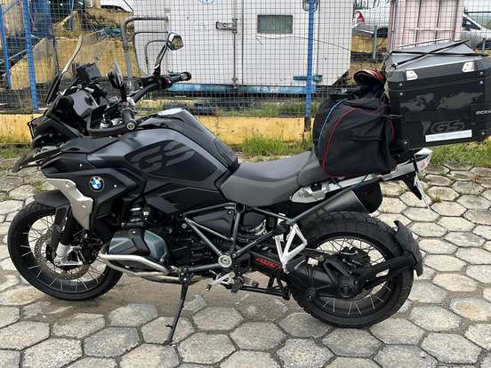 BMW-R 1250 GS PREMIUM TRIPLE BLACK BMW-R 1250 GS PREMIUM TRIPLE BLACK-2021