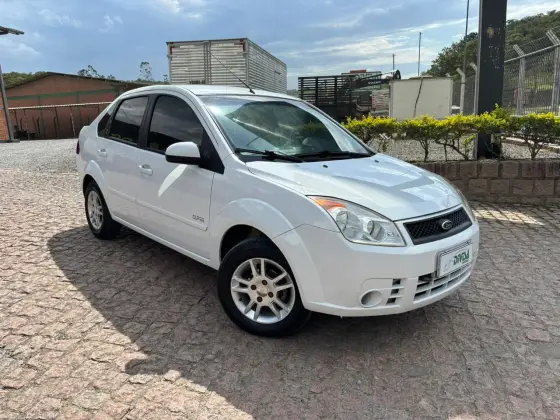 FORD FIESTA 1.6 MPI CLASS SEDAN 8V FLEX 4P MANUAL FORD FIESTA 1.6 MPI CLASS SEDAN 8V FLEX 4P MANUAL