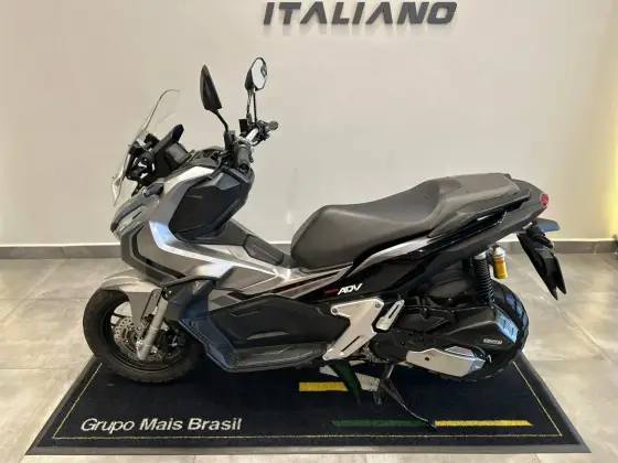 HONDA ADV 