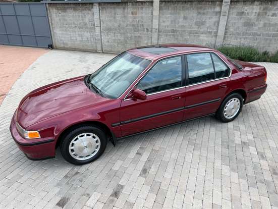 HONDA-ACCORD-1992