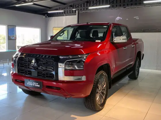 MITSUBISHI TRITON 2.4 BITURBO DIESEL CD HPE 4X4 AUTOMÁTICO
