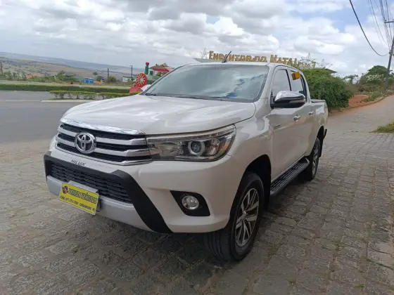TOYOTA HILUX 2.8 SRX 4X4 CD 16V DIESEL 4P AUTOMÁTICO