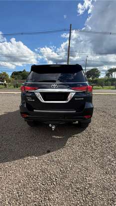 TOYOTA-HILUX SW4-2019