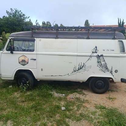 VOLKSWAGEN-KOMBI-2009