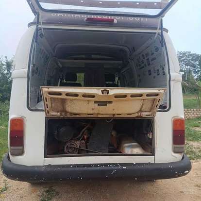 VOLKSWAGEN-KOMBI-2009