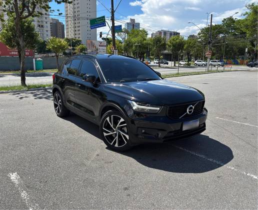 VOLVO XC40 1.5 T5 RECHARGE R-DESIGN GEARTRONIC