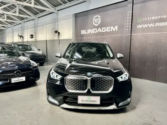 BMW iX1 ELÉTRICO eDRIVE20 X LINE BMW iX1 ELÉTRICO eDRIVE20 X LINE