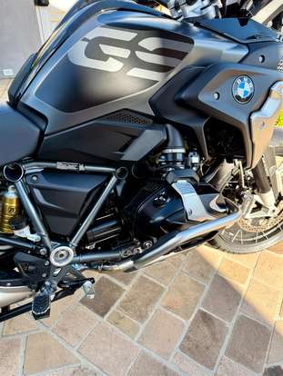 BMW-R 1250 GS PREMIUM TRIPLE BLACK-2024
