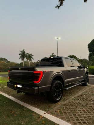 FORD-F-150-2023