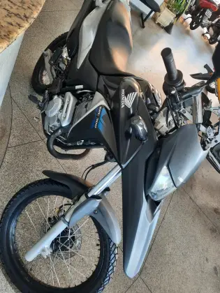 HONDA XRE 300 HONDA XRE 300
