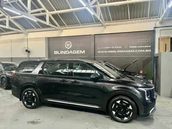 KIA-CARNIVAL-2024