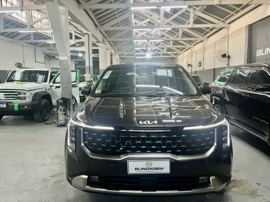 KIA-CARNIVAL-2024