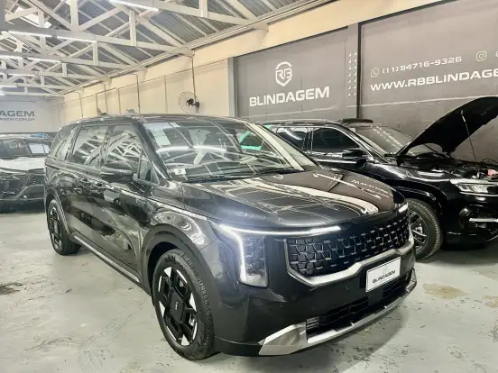 KIA-CARNIVAL-2024