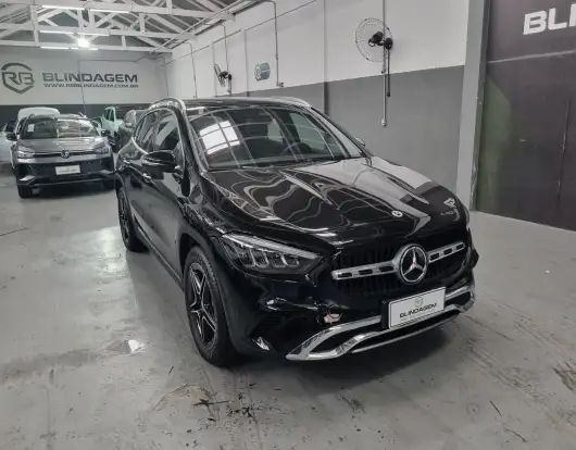 MERCEDES-BENZ-GLA 200-2026