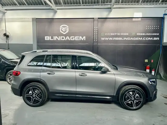 MERCEDES-BENZ-GLB 220-2025