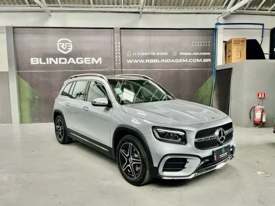 MERCEDES-BENZ GLB 220 2.0 MHEV AMG LINE 4MATIC 8G-DCT MERCEDES-BENZ GLB 220 2.0 MHEV AMG LINE 4MATIC 8G-DCT