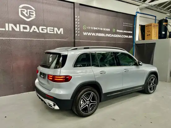 MERCEDES-BENZ-GLB 220-2025