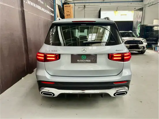 MERCEDES-BENZ-GLB 220-2.0 MHEV AMG LINE 4MATIC 8G-DCT MERCEDES-BENZ-GLB 220-2025