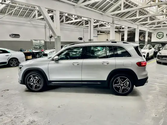 MERCEDES-BENZ-GLB 220-2.0 MHEV AMG LINE 4MATIC 8G-DCT MERCEDES-BENZ-GLB 220-2025