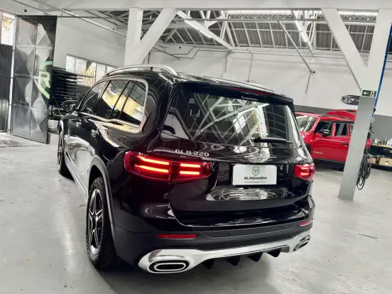 MERCEDES-BENZ-GLB 220-2.0 MHEV AMG LINE 4MATIC 8G-DCT MERCEDES-BENZ-GLB 220-2025