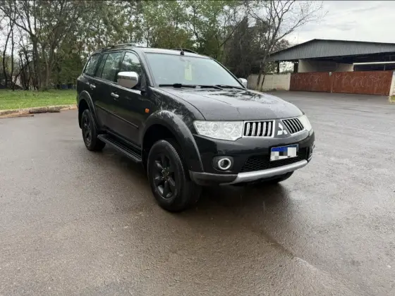 Mitsubishi Pajero-dakar do ano 2012: Carros usados, seminovos e novos