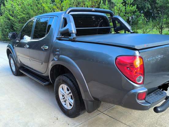 MITSUBISHI-L200 TRITON-3.5 HPE 4X4 CD V6 24V FLEX 4P AUTOMÁTICO MITSUBISHI-L200 TRITON-2014