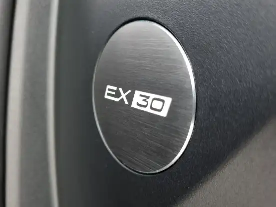 VOLVO-EX30-69 KW ELÉTRICO PLUS VOLVO-EX30-2024