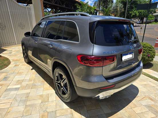 MERCEDES-BENZ-GLB 200-2024