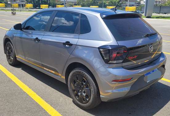 VOLKSWAGEN-POLO-2024