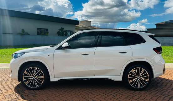 BMW-X1-2025