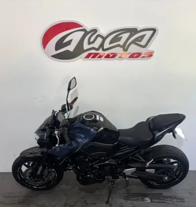 KAWASAKI Z900 