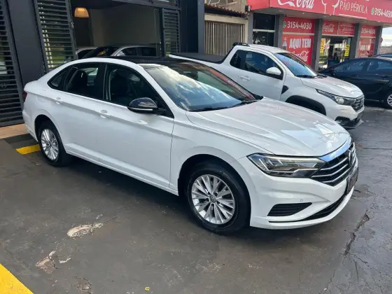 VOLKSWAGEN JETTA 1.4 250 TSI TOTAL FLEX TIPTRONIC VOLKSWAGEN JETTA 1.4 250 TSI TOTAL FLEX TIPTRONIC