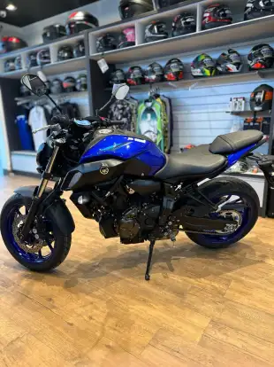 YAMAHA-MT-07 ABS-2025