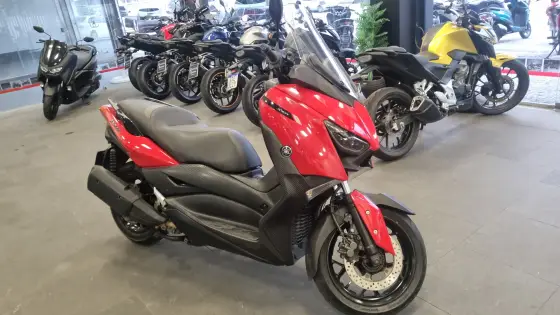 YAMAHA XMAX ABS 