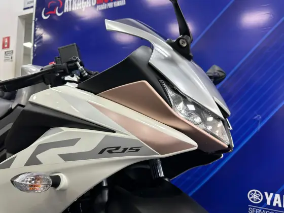 YAMAHA YZF R15 