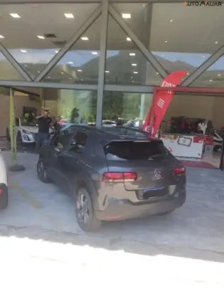 CITROËN C4 CACTUS 1.6 VTI 120 FLEX FEEL EAT6